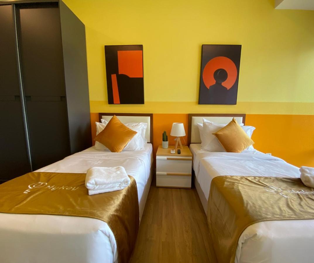 Ceylonz Seasonal Suites Kuala Lumpur Bagian luar foto